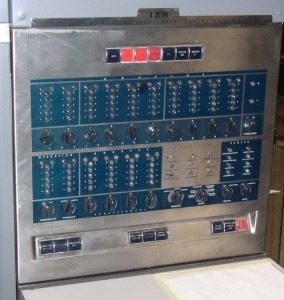 Panel frontal de la IBM 650